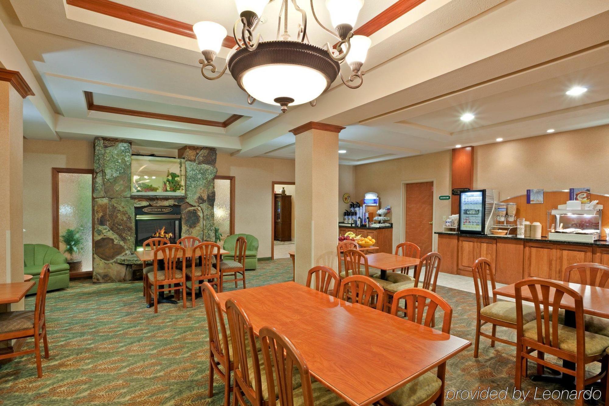Triple Play Resort Hotel & Suites Hayden Restaurace fotografie